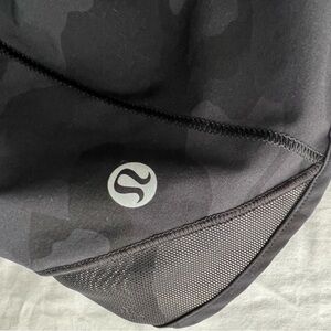 Lululemon Hotty hot shorts- size 4